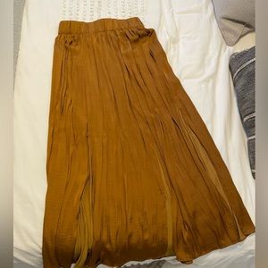 Gold maxi skirt with 2 slits